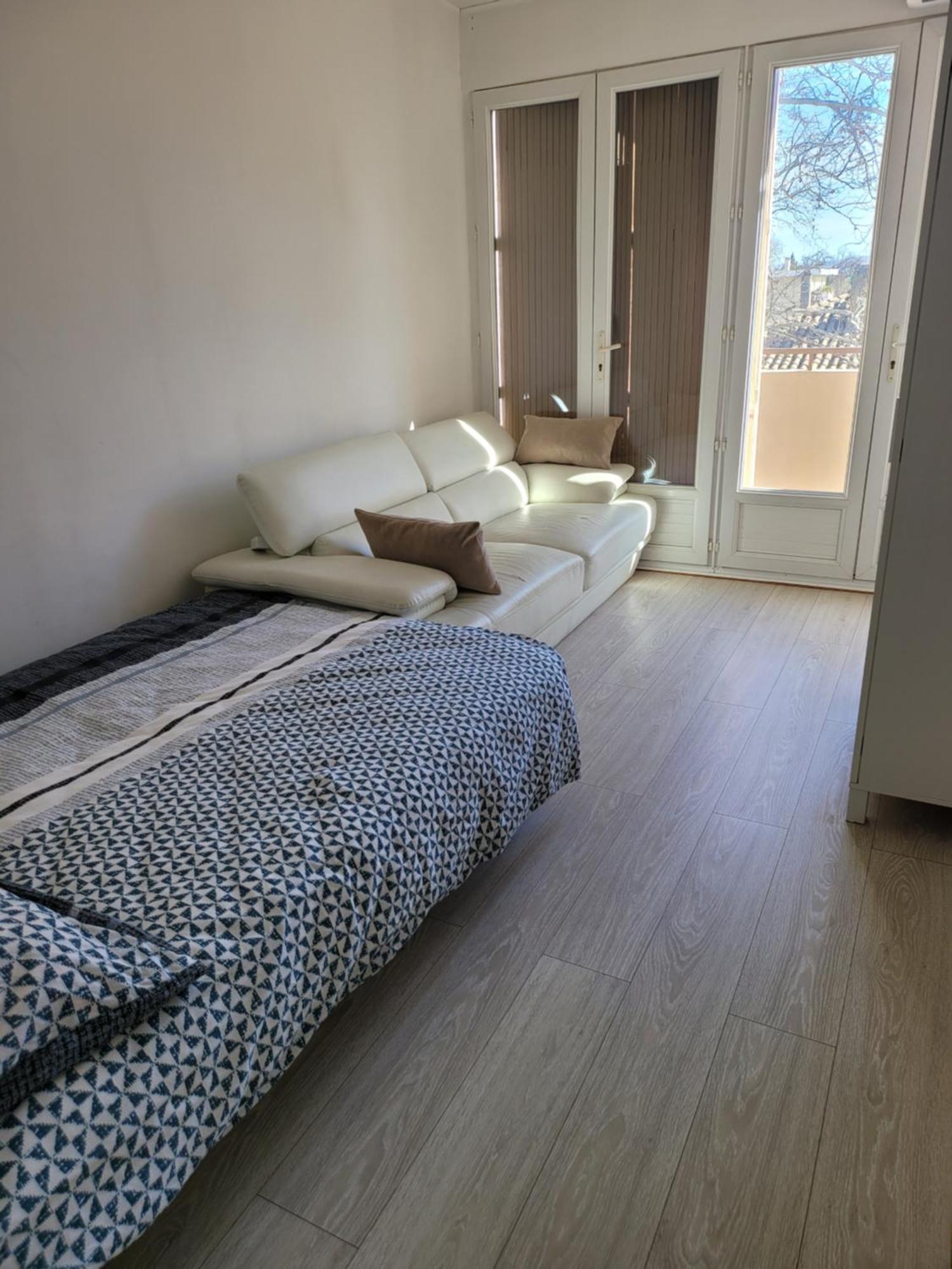 Appartement Elegant Apparemment 60M2 Climatise à Avignon Extérieur photo